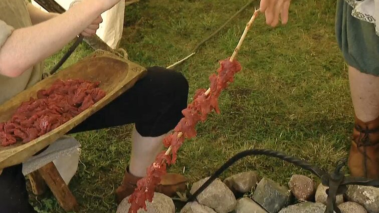 Archeologijos dienose – visas dėmesys maistui: kviečia paragauti, kuo mito mūsų protėviai