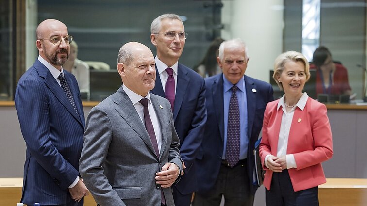 ES lyderiai nerado susitarimo dėl to, kas užims svarbiausių Bendrijos institucijų postus