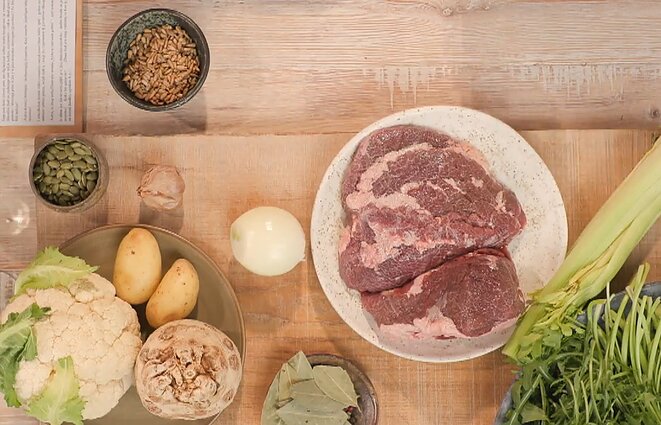 Jaučio žandų patiekalo ingredientai