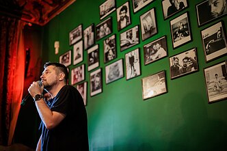 Kastytis Sarnickas-Kastetas būriui bičiulių ir kūrybos gerbėjų pristatė antrąją knygą