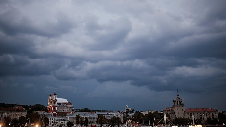 Iš didelio debesies – mažai lietaus: žadėta audra pasitraukė