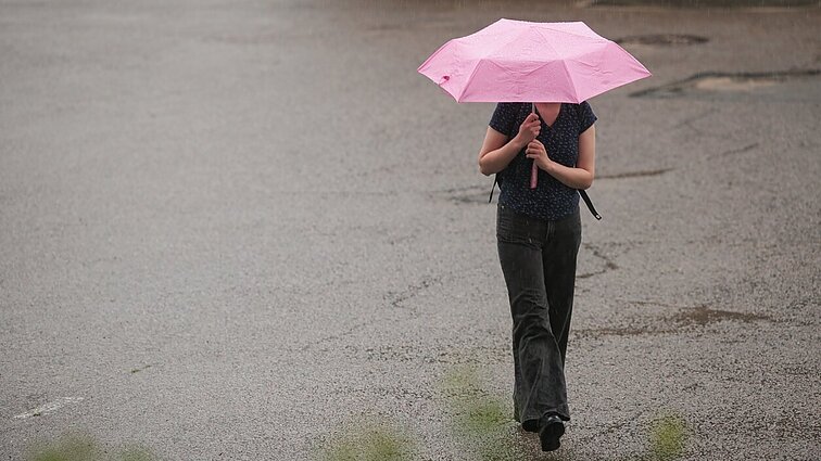 Audrai nuslinkus pro šalį, ragina nenumoti ranka į prognozes: orų šėlsmo vasarą bus