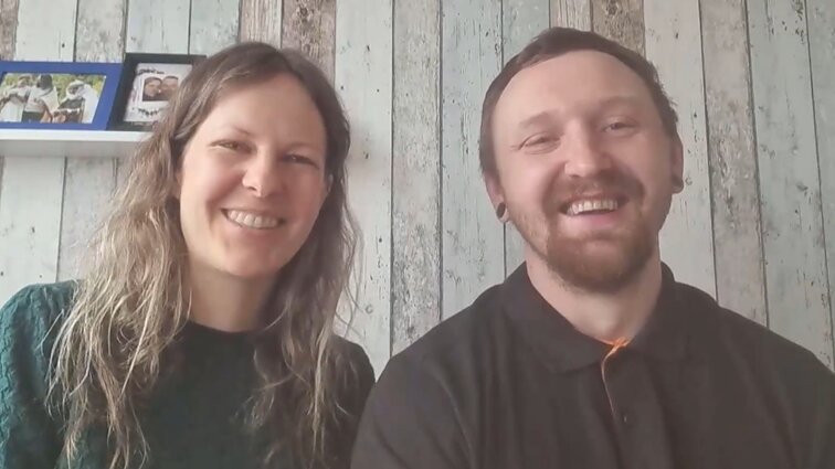 Kaimynės meškos, draudimas mirti ir ginklų nešiojimasis: Bertašių šeimos gyvenimas Arktyje