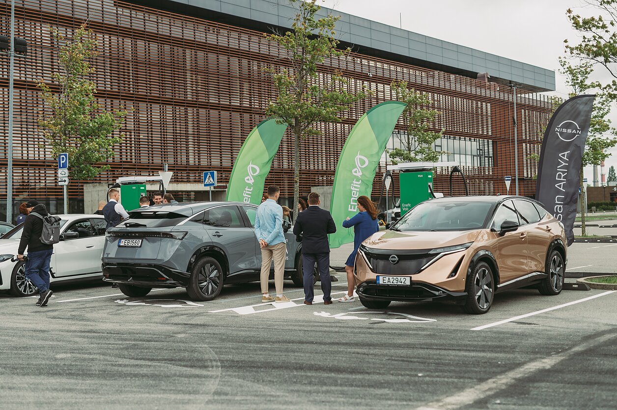 Klaipėdoje įrengta sparčiausia elektromobilių įkrovimo stotelė regione