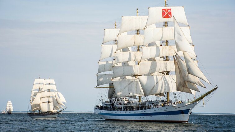 Po 7 metų pertraukos Klaipėdoje startuoja didžiųjų burlaivių lenktynės