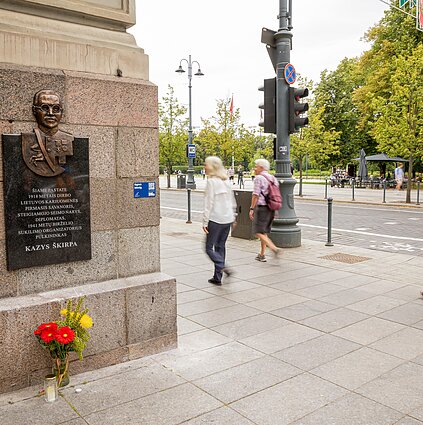 Ar reiktų pakabinti atminimo lentą Kaziui Škirpai?