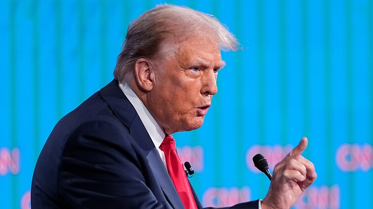 Trumpui palankus verdiktas: Aukščiausiasis Teismas nutarė – prezidentai turi neliečiamybę