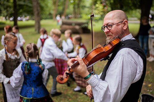 Dainų šventė. Folkloro diena