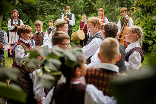 Dainų šventė. Folkloro diena