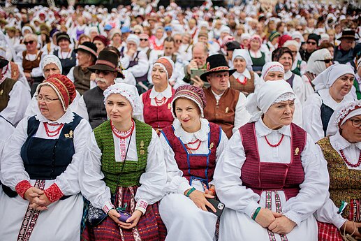 Dainų šventė. Folkloro diena