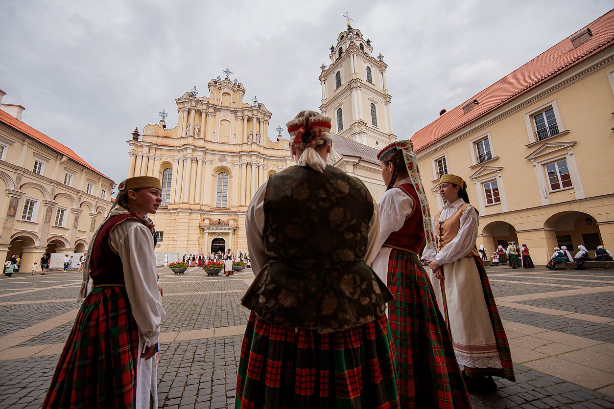 A kanklės ensemble at the 2024 Song Festival