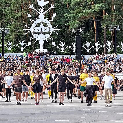 Polskie zespoły na Wieczorze Zespołów „Drzewo życia”