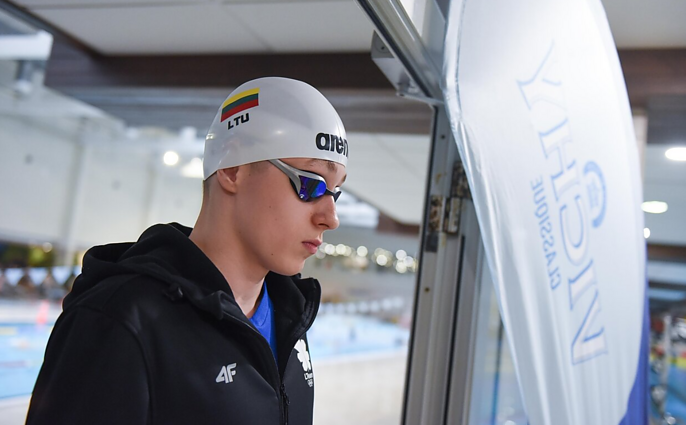 Pagerintas rekordas: Kaušpėdas Europos jaunimo plaukimo čempionate pasidabino auksu