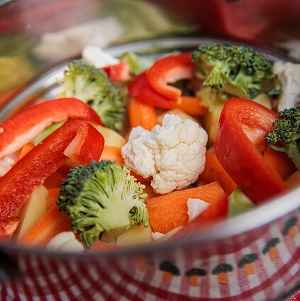 LRT ieško sprendimų: kaip Lietuvoje galima kovoti su maisto ir daiktų švaistymu?