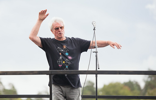 „Ąžuoliuko“ vadovas prof. Vytautas Miškinis: gyvastį palaiko jautimasis reikalingu