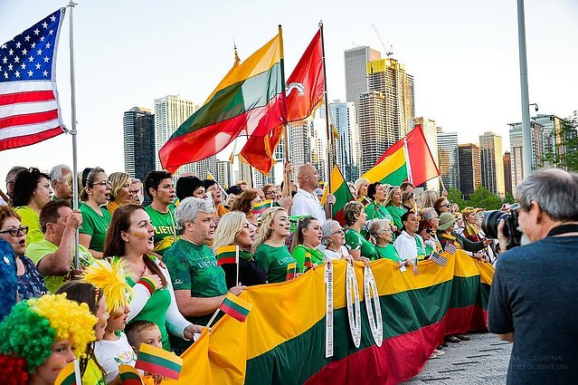 Valstybės dienos tradicija: 21 val. visame pasaulyje skambės Tautiška giesmė