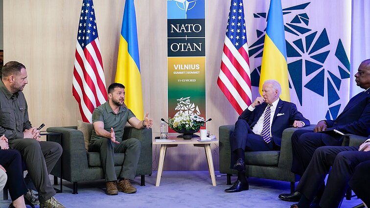 Prieš NATO viršūnių susitikimą – paguodos prizas Ukrainai ir nerimas dėl JAV ateities