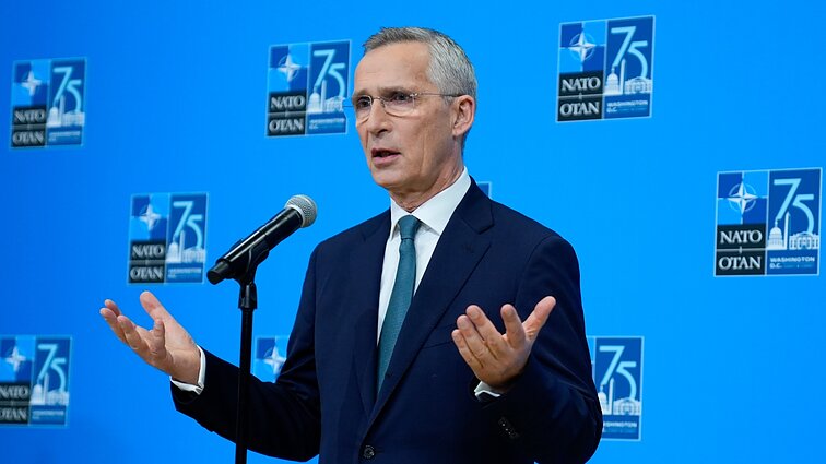 NATO generalinis sekretorius: Ukraina eina negrįžtamu keliu narystės link