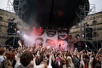 „Palaye Royale“ koncerto akimirka