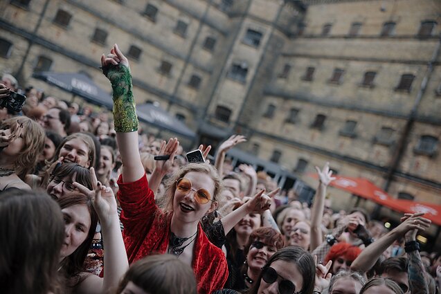 „Palaye Royale“ koncerto akimirka