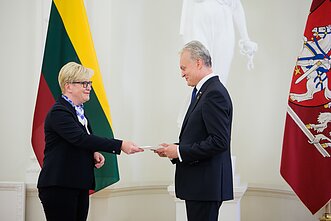 Ingrida Šimonytė returns the government mandate to Gitanas Nausėda