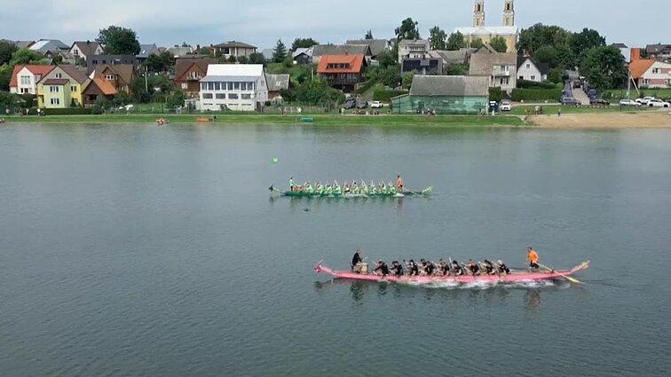 Vievyje surengtas drakono laivų festivalis: veikla aktyviai susidomėjo vietos bendruomenė