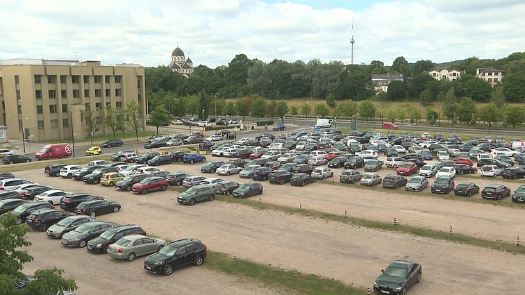 Opoziciją piktina mero planas dėl Kongresų rūmų prie Seimo: nenori netekti parkavimo vietų