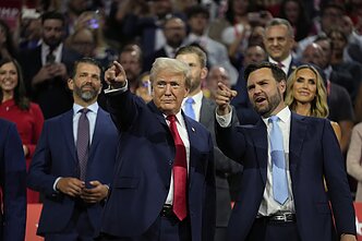 Donaldas Trumpas ir Jamesas Davidas Vance`as 