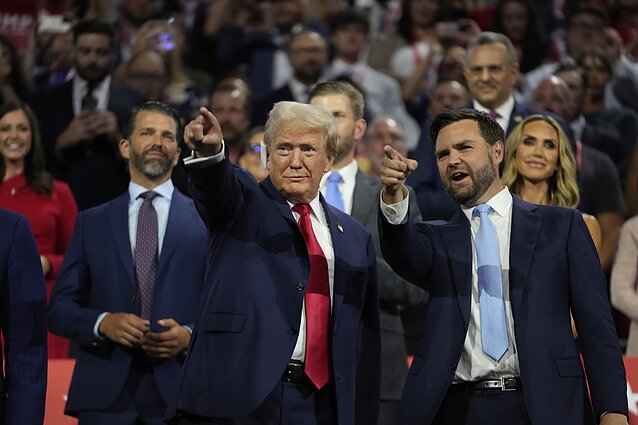 Donaldas Trumpas ir Jamesas Davidas Vance`as 