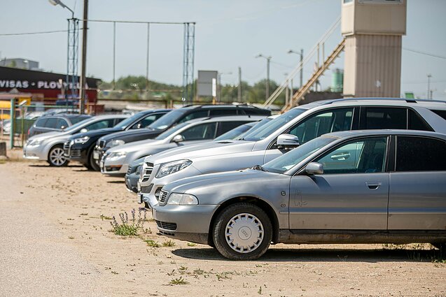 Automobilių turgus (asociatyvi nuotr.)