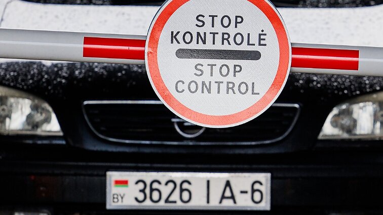 Baltarusiškiems automobiliams uždrausta įvažiuoti Į Lietuvą: kaip reaguoja atvykėliai?