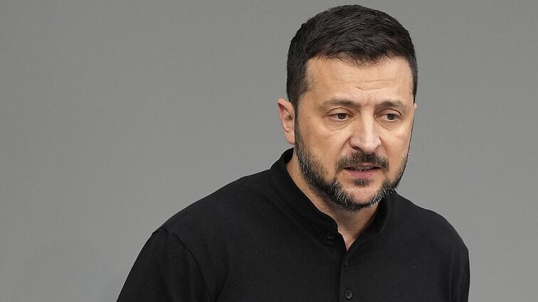 Zelenskis teigia pasiruošęs dirbti su Trumpu, jei prireiks: nebijome sunkaus darbo