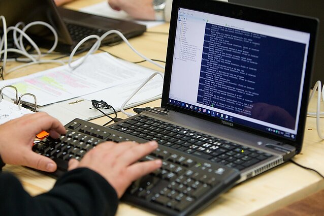 Masinius IT sutrikimus lėmė „CrowdStrike“ atnaujinimas: atšaukta 1,4 tūkst. skrydžių