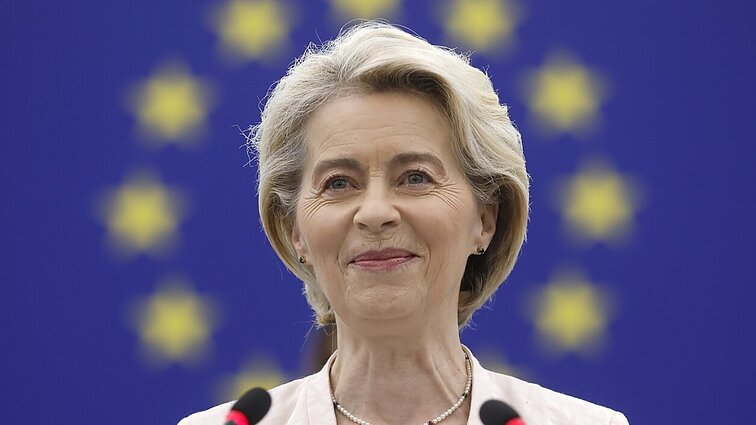 Perrinkta von der Leyen nepraleido progos įgelti Orbanui už žygį į Maskvą