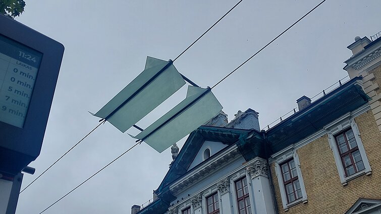 Уловитель токоприёмников у остановки Уловитель токоприёмников у остановки