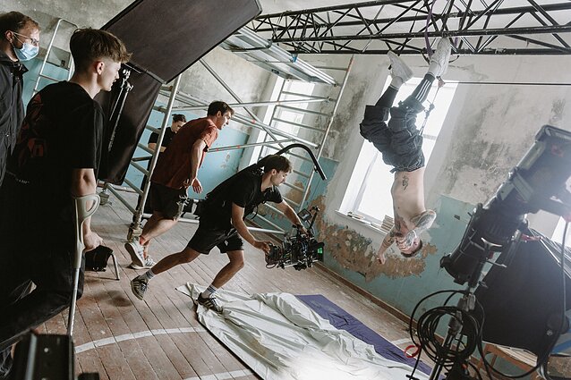 „8 Kambario“ vaizdo klipo filmavimo akimirka „8 Kambario“ vaizdo klipo filmavimo akimirka