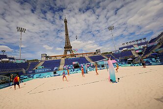 Ainė Raupelytė and Monika Paulikienė train in Paris