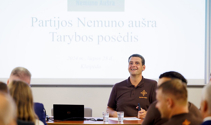Pirmasis „Nemuno aušros“ sąraše – priesaiką sulaužęs Remigijus Žemaitaitis
