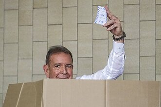 Edmundo Gonzalezas Urrutia Edmundo Gonzalezas Urrutia