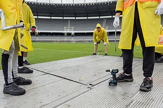 E. Sheerano koncertui ruošiamas Dariaus ir Girėno stadionas