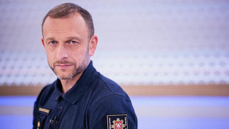 Sprendimą nesiųsti perspėjimų apie audrą teisinantis Kanapickas: pavojus nebuvo staigus