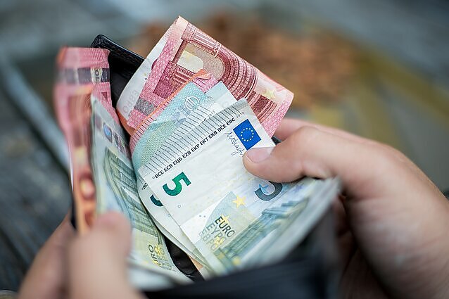 Verslo atstovai pasipiktinę: minimalios algos didinimas – sunkiai pakeliamas uždavinys