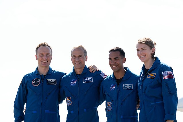 EKA astronautas Matthias Maureris ir NASA astronautai Raja Chari, Thomas Marshburnas, Kayla Barron EKA astronautas Matthias Maureris ir NASA astronautai Raja Chari, Thomas Marshburnas, Kayla Barron
