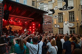 Grupės „Antikvariniai Kašpirovskio dantys“ koncerto akimirka