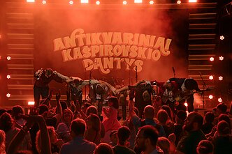 Grupės „Antikvariniai Kašpirovskio dantys“ koncerto akimirka