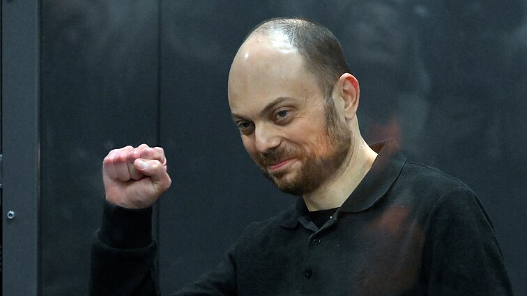Už kalinių apsikeitimą Bidenui dėkojęs Kara-Murza: buvau užtikrintas, kad ten mirsiu