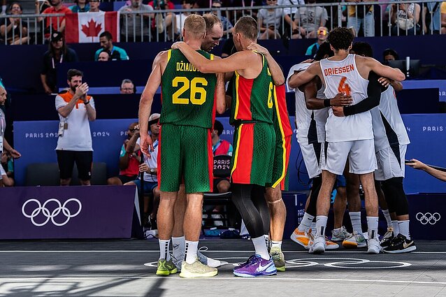 Paryžiuje Lietuvos 3x3 rinktinė pralaimėjo pusfinalyje, toliau rungsis dėl bronzos