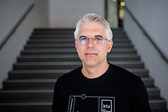 Айнюс Лашас