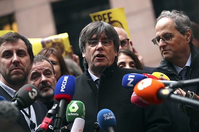 Į Ispaniją grįžta 7 metus slapstęsis ir nevienareikšmiškai vertinamas Katalonijos lyderis