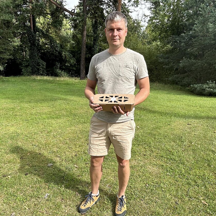 Rūta Simanavičienė, Ekologinio šilauogių ūkio ,,Skinu" šeimininkas Marius Akelis iš Trakų rajono.